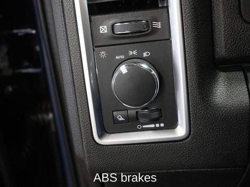 Used 2023 RAM 1500 Classic SLT image 22