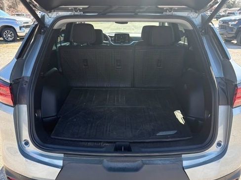 Used 2024 Chevrolet Blazer LT w/ Convenience Package FWD image 3