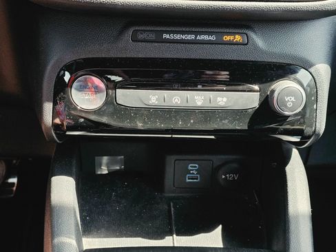 Used 2023 Ford Escape ST-Line w/ Tech Pack #1 FWD image 18