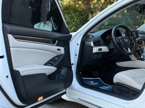 Used 2022 Honda Accord EX-L image 18