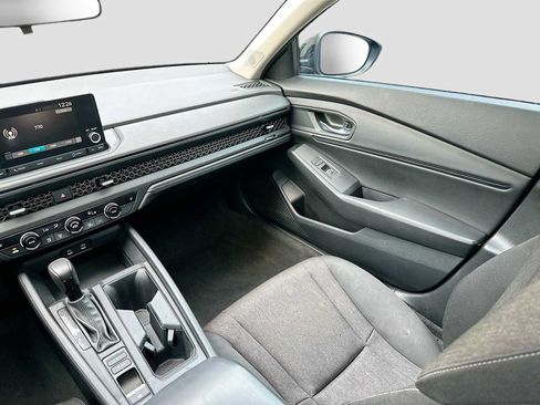 Used 2023 Honda Accord EX image 23