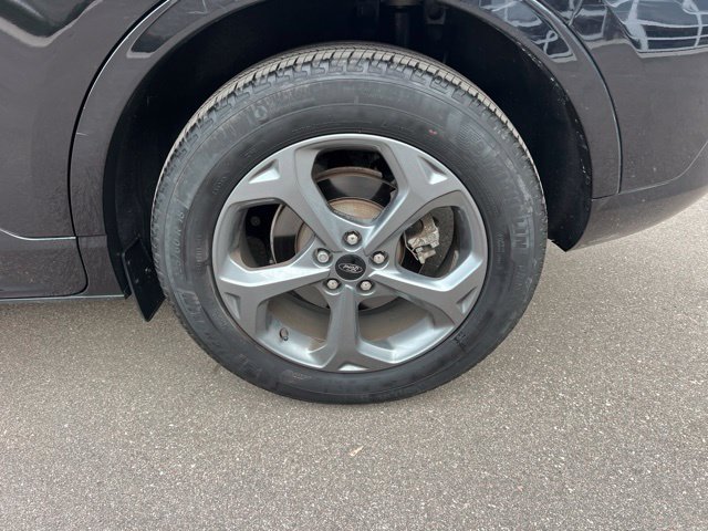 Used 2024 Ford Escape ST-Line w/ Tech Pack #1 AWD/4WD image 9