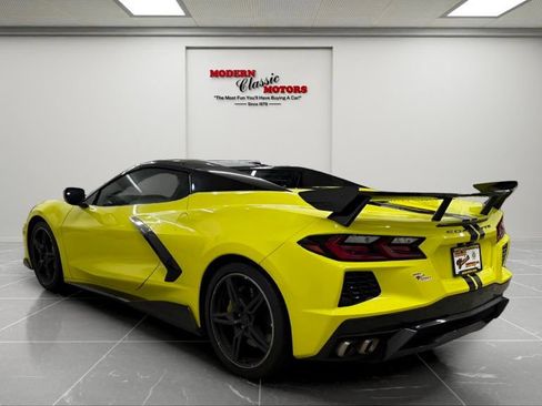 Used 2021 Chevrolet Corvette Stingray Premium Conv w/ Z51 Performance Package RWD image 5