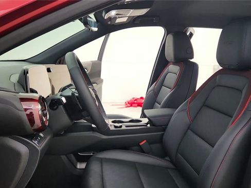 New 2026 Chevrolet Equinox RS w/ Safety and Technology Package FWD image 28