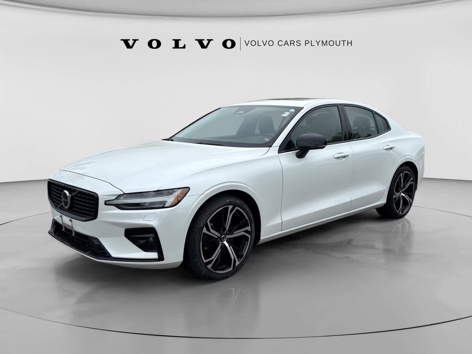 Used 2024 Volvo S60 B5 Core AWD/4WD image 3