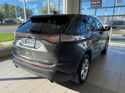 Used 2017 Ford Edge SE image 7