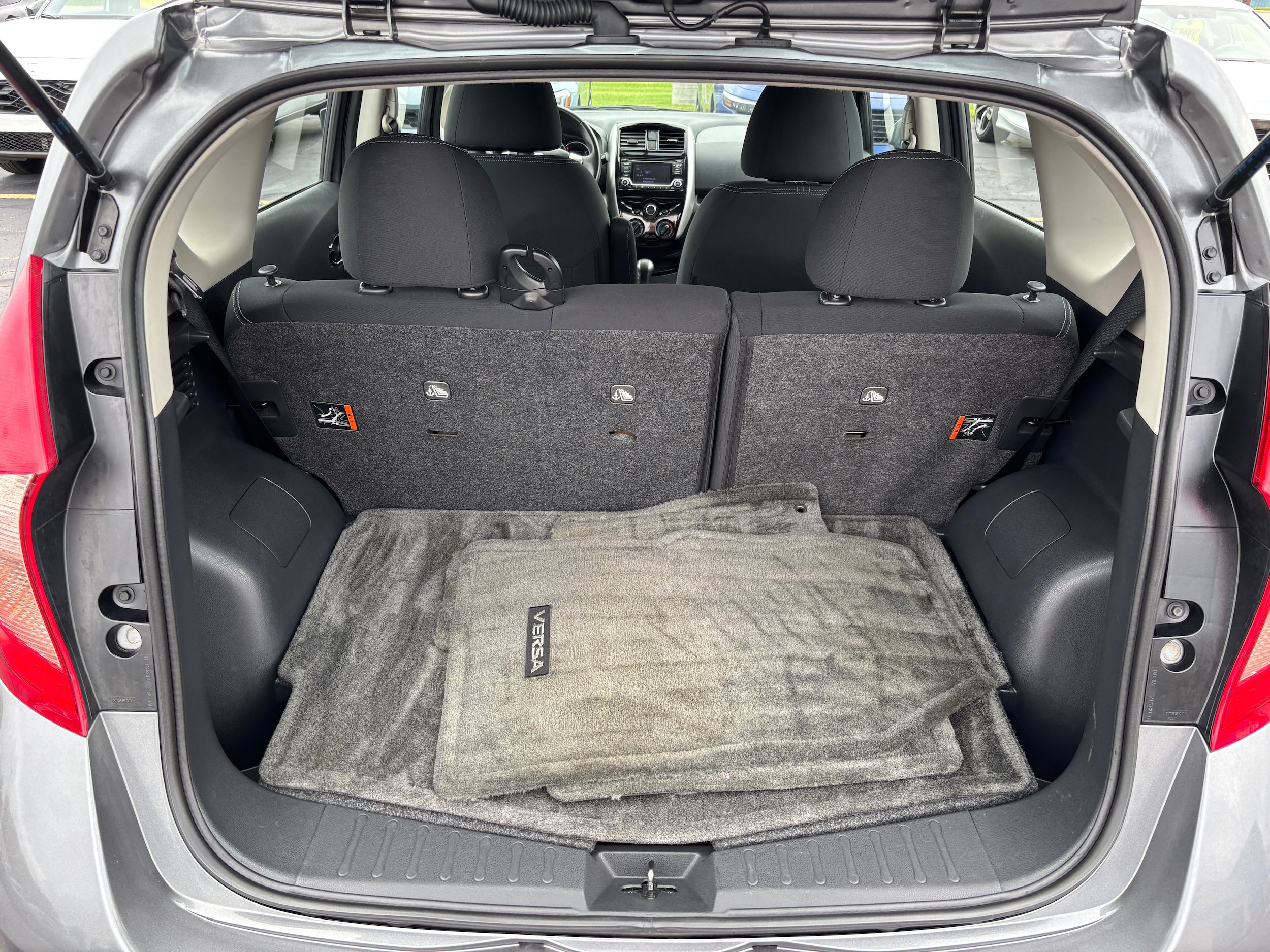 Used 2016 Nissan Versa Note SV FWD image 11