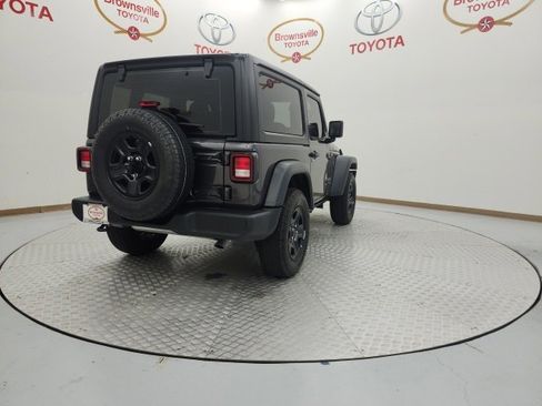 Used 2025 Jeep Wrangler Sport image 8