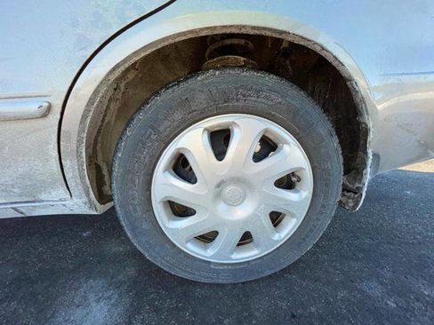 Used 2001 Toyota Corolla CE image 14