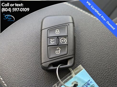 Certified 2025 Volkswagen Taos SE image 29