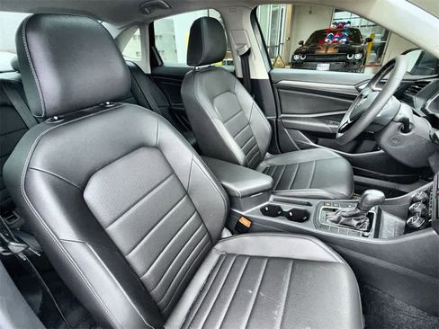 Used 2021 Volkswagen Jetta SEL image 15
