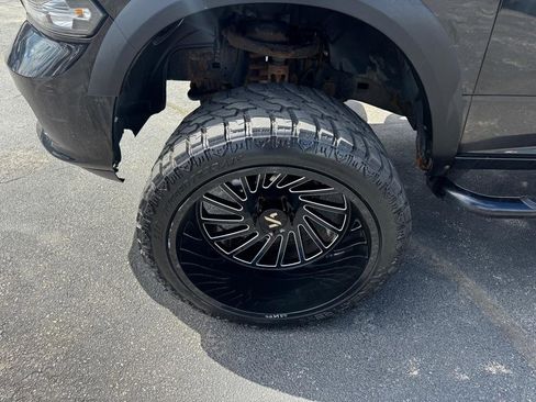 Used 2017 RAM 1500 Express w/ Black Ram 1500 Express Group image 2