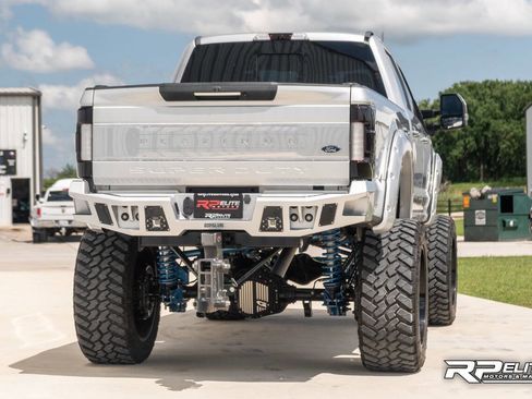 Used 2017 Ford F250 Platinum w/ Platinum Ultimate Package image 13