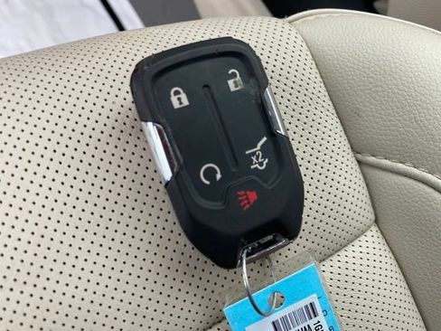Used 2023 GMC Acadia Denali w/ LPO, Floor Liner Package FWD image 26