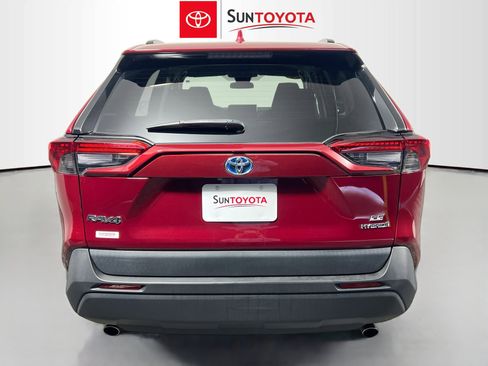 Used 2024 Toyota RAV4 LE image 5