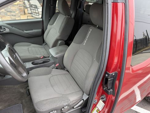 Used 2012 Nissan Frontier SV w/ Sport Appearance Pkg image 26