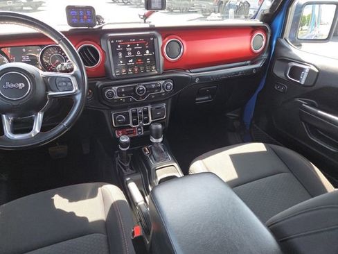 Used 2022 Jeep Wrangler Unlimited Rubicon AWD/4WD image 32
