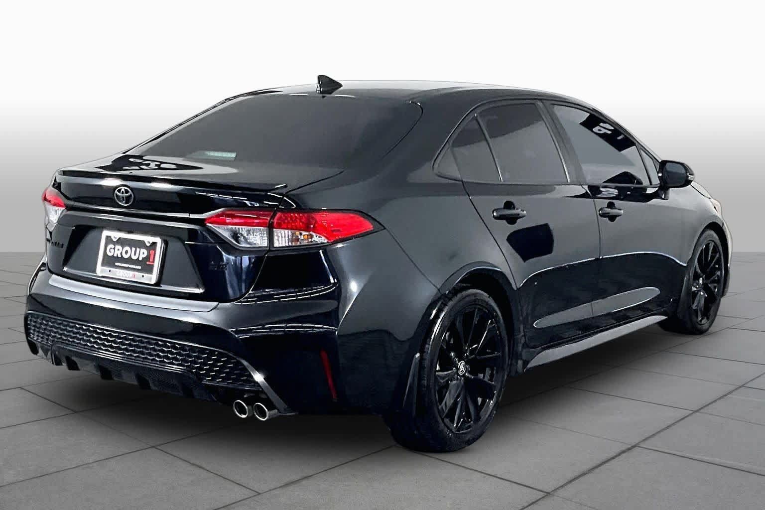 Used 2021 Toyota Corolla SE FWD image 11