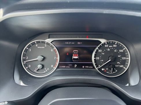Used 2025 Nissan Rogue SV AWD/4WD image 20