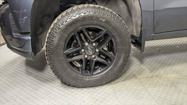 Used 2020 Chevrolet Silverado 1500 Custom Trail Boss w/ Custom Convenience Package AWD/4WD image 34