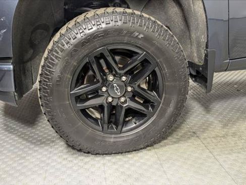 Used 2020 Chevrolet Silverado 1500 Custom Trail Boss w/ Custom Convenience Package AWD/4WD image 34
