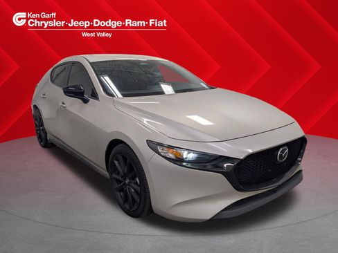 Used 2025 MAZDA MAZDA3 s Sport FWD image 1