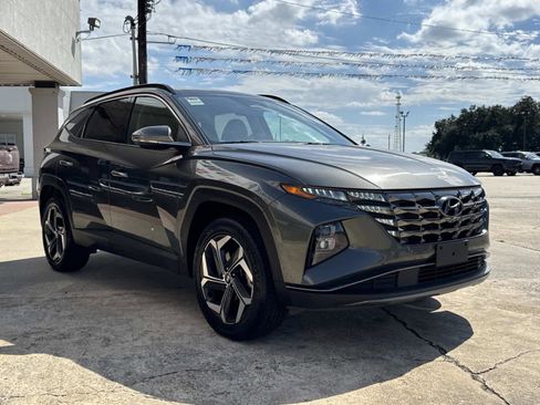 Used 2023 Hyundai Tucson Limited image 2
