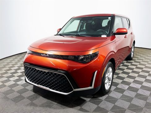 Used 2023 Kia Soul LX w/ Option Group 015 image 4