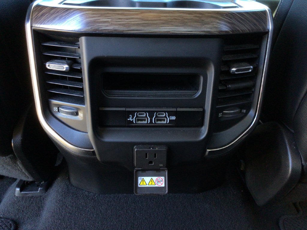 Used 2019 RAM 1500 Laramie RWD image 35