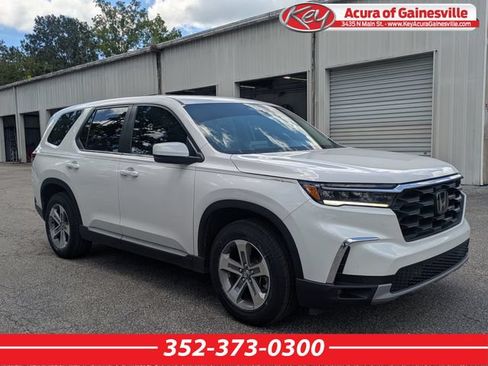 Used 2025 Honda Pilot EX-L image 1