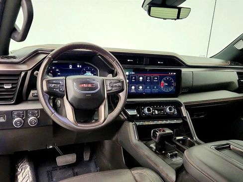 Used 2022 GMC Sierra 1500 AT4 w/ AT4 Premium Package AWD/4WD image 13