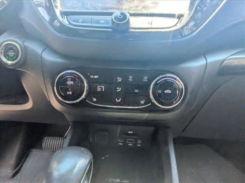 Used 2022 Chevrolet TrailBlazer RS w/ Sun and Liftgate Package AWD/4WD image 12