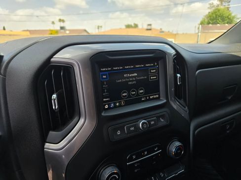 Used 2022 Chevrolet Silverado 1500 Custom Trail Boss w/ Safety Confidence Package AWD/4WD image 15