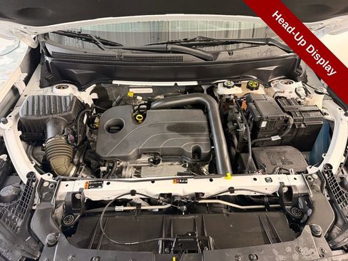 Used 2023 GMC Terrain SLT w/ Tech Package image 30