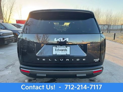 New 2027 Kia Telluride S image 2