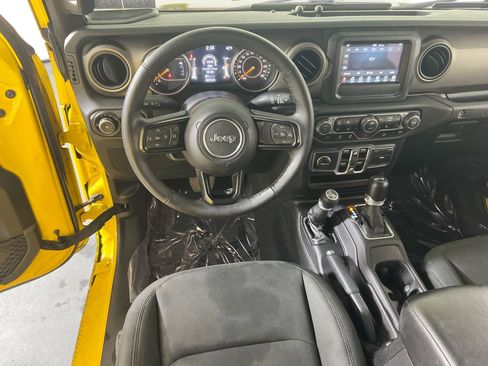 Used 2018 Jeep Wrangler Unlimited Sport S image 21