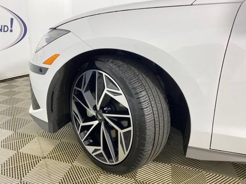Used 2025 Hyundai Ioniq 6 Limited AWD/4WD image 22