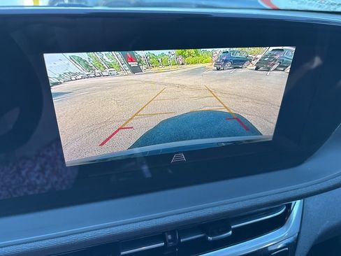 Used 2024 Buick Envista Sport Touring w/ Convenience I Package FWD image 25
