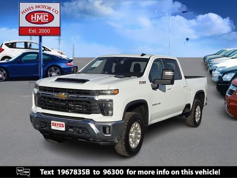 Used 2024 Chevrolet Silverado 2500 LT image 1