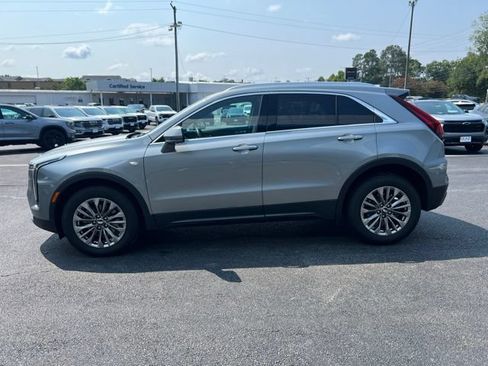 Used 2025 Cadillac XT4 Premium Luxury FWD image 20