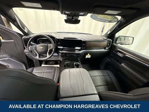 Used 2023 Chevrolet Silverado 1500 High Country w/ Technology Package image 27