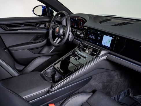 New 2026 Porsche Panamera 4 image 14