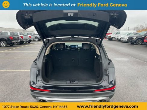Used 2023 Lincoln Corsair AWD image 12