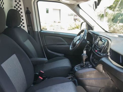 Used 2022 RAM ProMaster City Tradesman FWD image 12