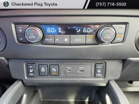 Used 2025 Nissan Frontier SV w/ SV Convenience Package image 18