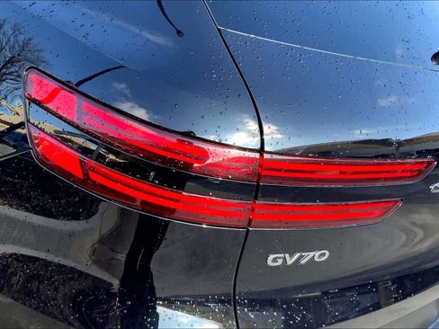 Used 2025 Genesis GV70 2.5T image 28
