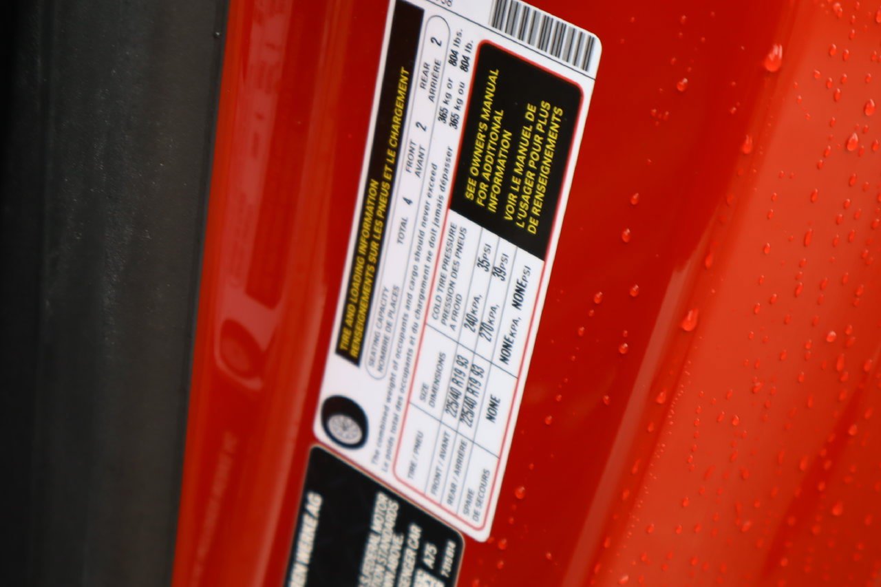 Used 2024 BMW 230i Coupe w/ Premium Package RWD image 29