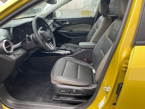 Used 2024 Chevrolet Trax ACTIV w/ Driver Confidence Package image 40