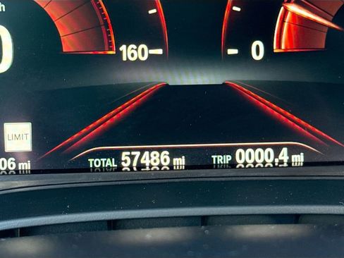 Used 2019 BMW 540i xDrive w/ Convenience Package image 41