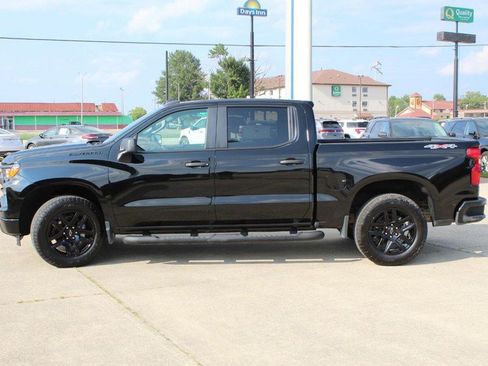 Used 2024 Chevrolet Silverado 1500 Custom w/ Turbomax Blackout Package image 6